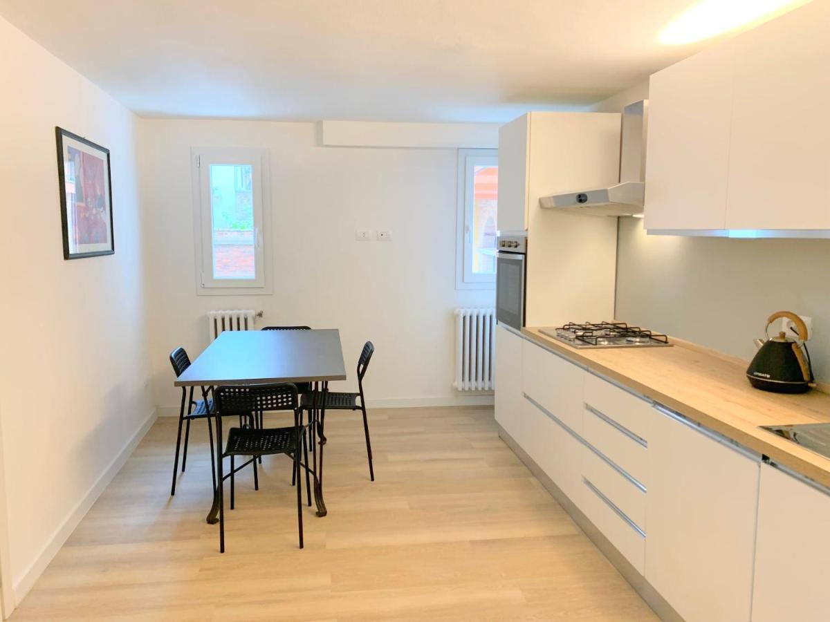 Casa Colomba Appartement Ferrara Buitenkant foto